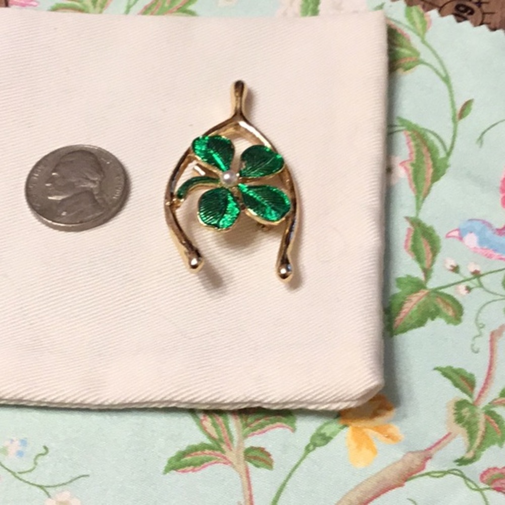 Vintage flower 🌺 Gerrys 4 Leaf Clover Pearl Broach - Picture 2 of 5